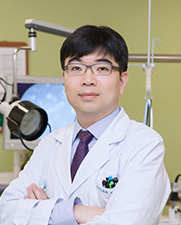 서울아산병원 이비인후과 , 로봇수술센터 , 소아호흡기ㆍ알레르기센터 , 갑상선암센터 , 두경부암센터 , 식도암센터 이윤세