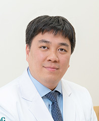 이화여자대학교 의과대학부속 서울병원 감염내과 전강일 교수