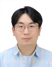 제주특별자치도 서귀포의료원 안과 윤 경 우 교수