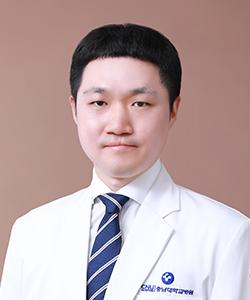 충남대학교병원 안과 강태신 교수