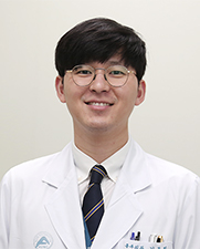 서울아산병원 소아심장외과 , 심장혈관흉부외과 , 선천성심장병센터 김동희 교수