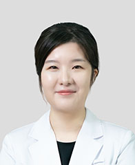 이화여자대학교 의과대학부속 서울병원 안과 윤다은